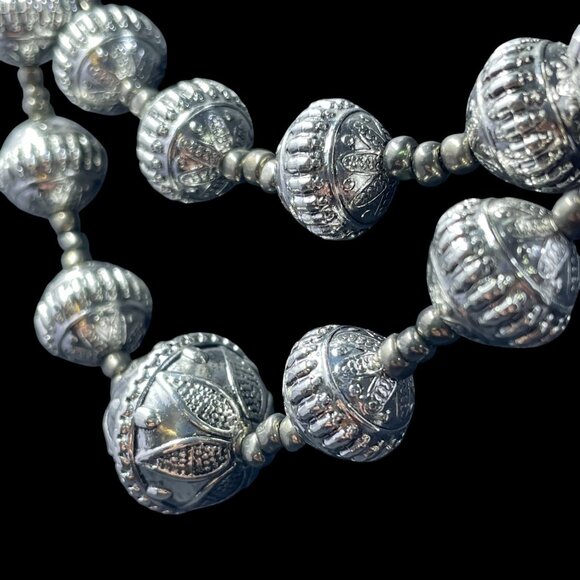 Premier Designs Silver Bead Statement Necklace Boho Gothic Festival Lightweight - Picture 6 of 8